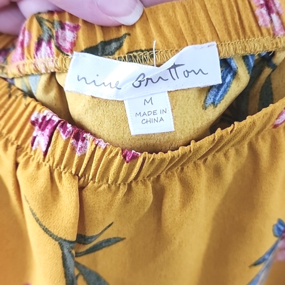 💛 Stitch Fix Top - Picture 3 of 7